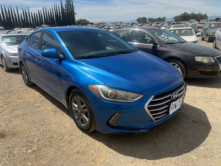 Used 2017 Hyundai Elantra SE FWD image 1