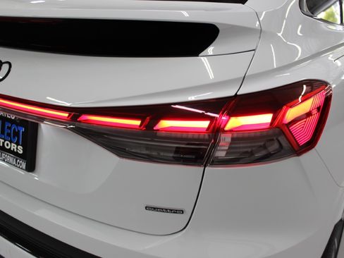 Used 2024 Audi Q4 e-tron Premium Plus image 8