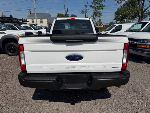 Used 2017 Ford F250 2WD Regular Cab Super Duty image 4