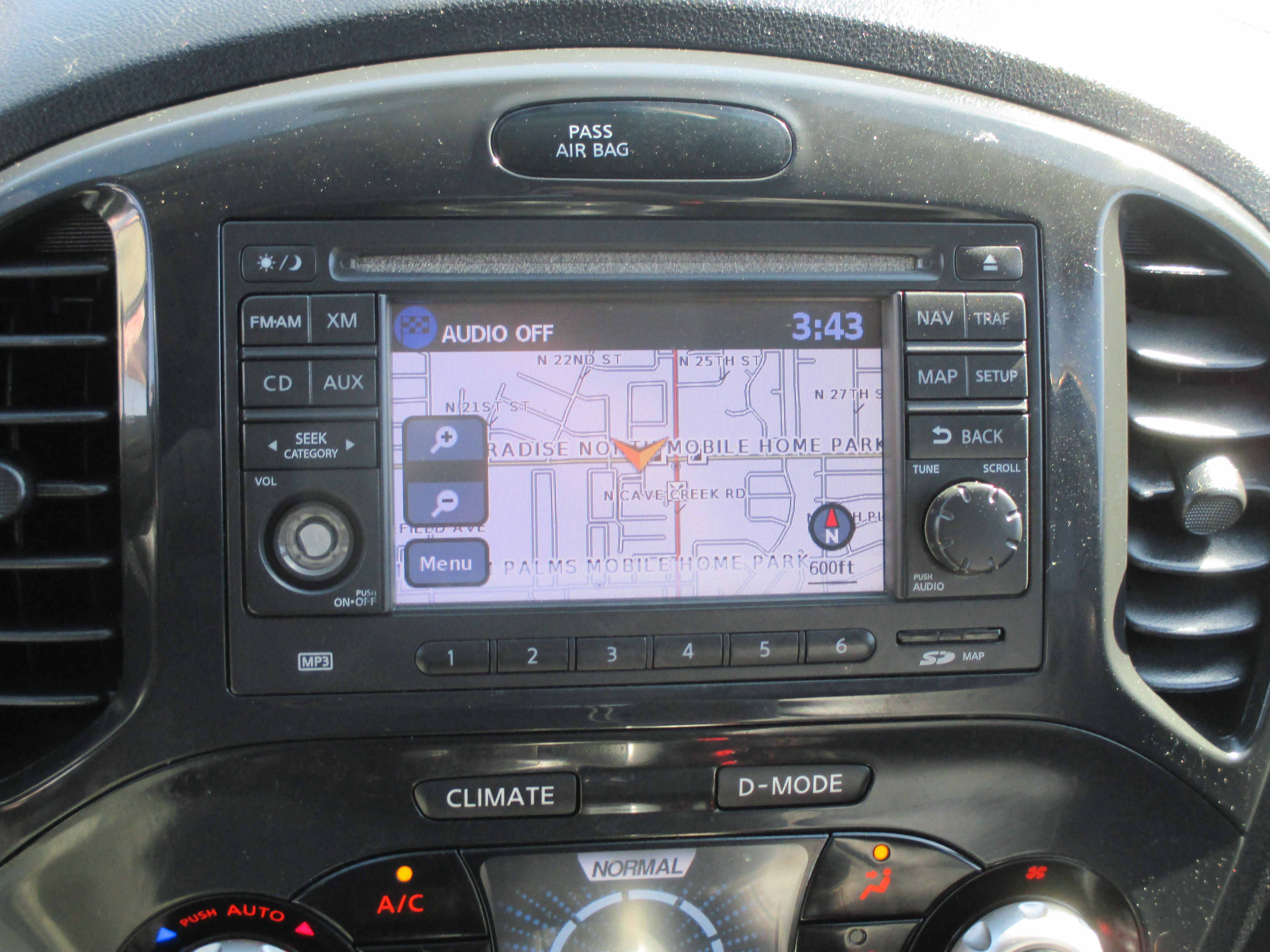 Used 2012 Nissan Juke AWD image 10