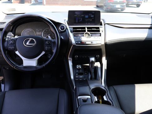 Used 2020 Lexus NX 300h image 18