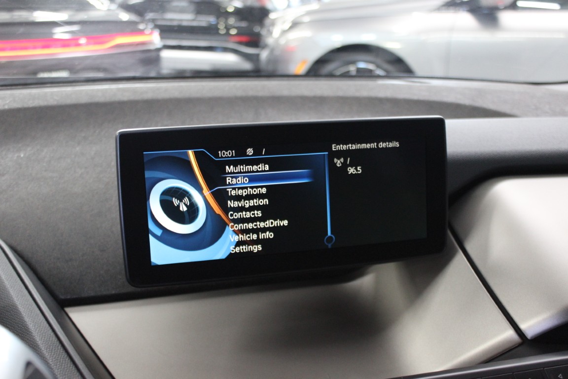 Used 2016 BMW i3 w/ Range Extender RWD image 17