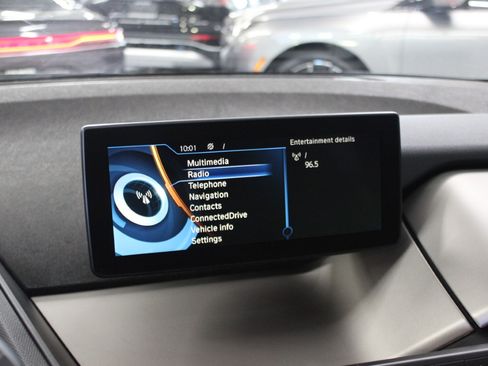 Used 2016 BMW i3 w/ Range Extender RWD image 17