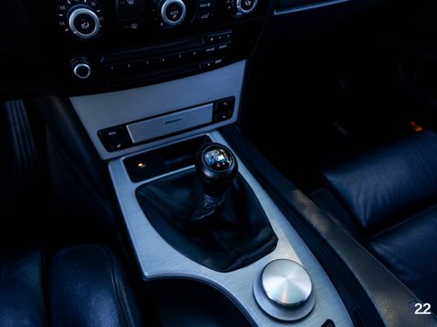 Used 2008 BMW M5 image 38