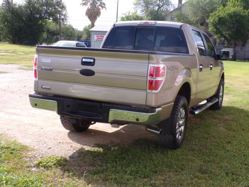 Used 2012 Ford F150 4x4 SuperCrew image 4