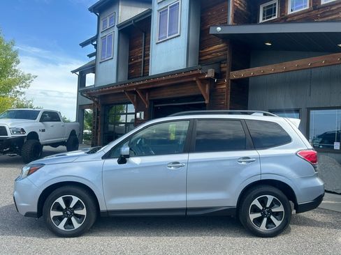 Used 2018 Subaru Forester 2.5i Premium image 4
