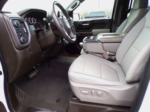 Used 2022 Chevrolet Silverado 1500 LT image 7