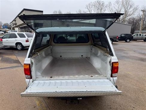 Used 1999 Ford Ranger XLT image 4