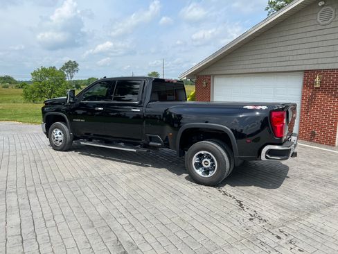 Used 2022 Chevrolet Silverado 3500 LTZ image 49