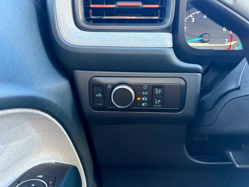 Used 2024 Ford Maverick XLT image 19