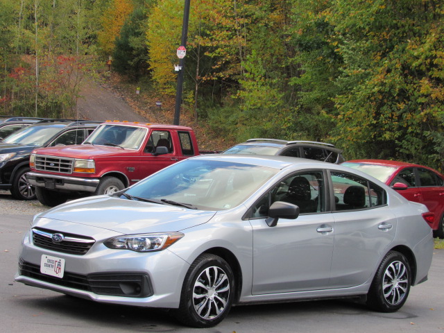 Used 2022 Subaru Impreza 2.0i Sedan AWD/4WD image 2
