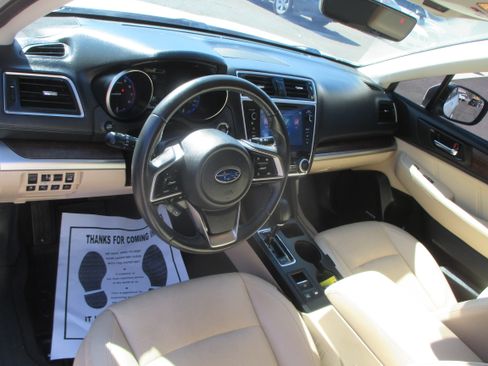 Used 2018 Subaru Outback 2.5i Limited image 15