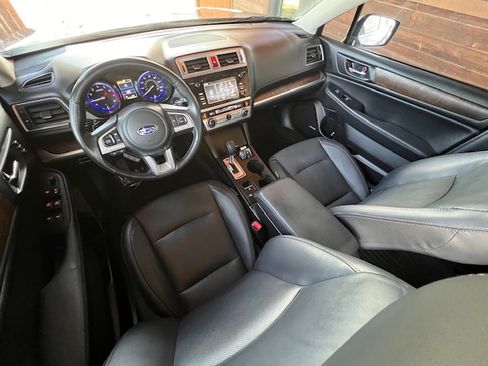 Used 2017 Subaru Outback 2.5i Limited image 16