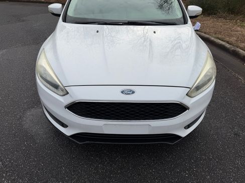 Used 2015 Ford Focus SE image 40