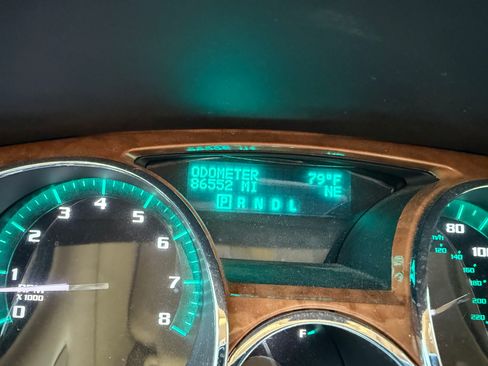 Used 2011 Buick Enclave 2WD CX image 14