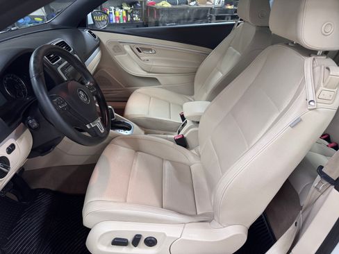 Used 2015 Volkswagen Eos Komfort image 7
