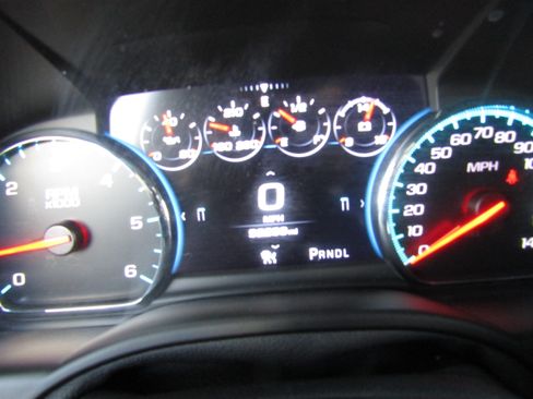 Used 2019 Chevrolet Tahoe Premier RWD image 17