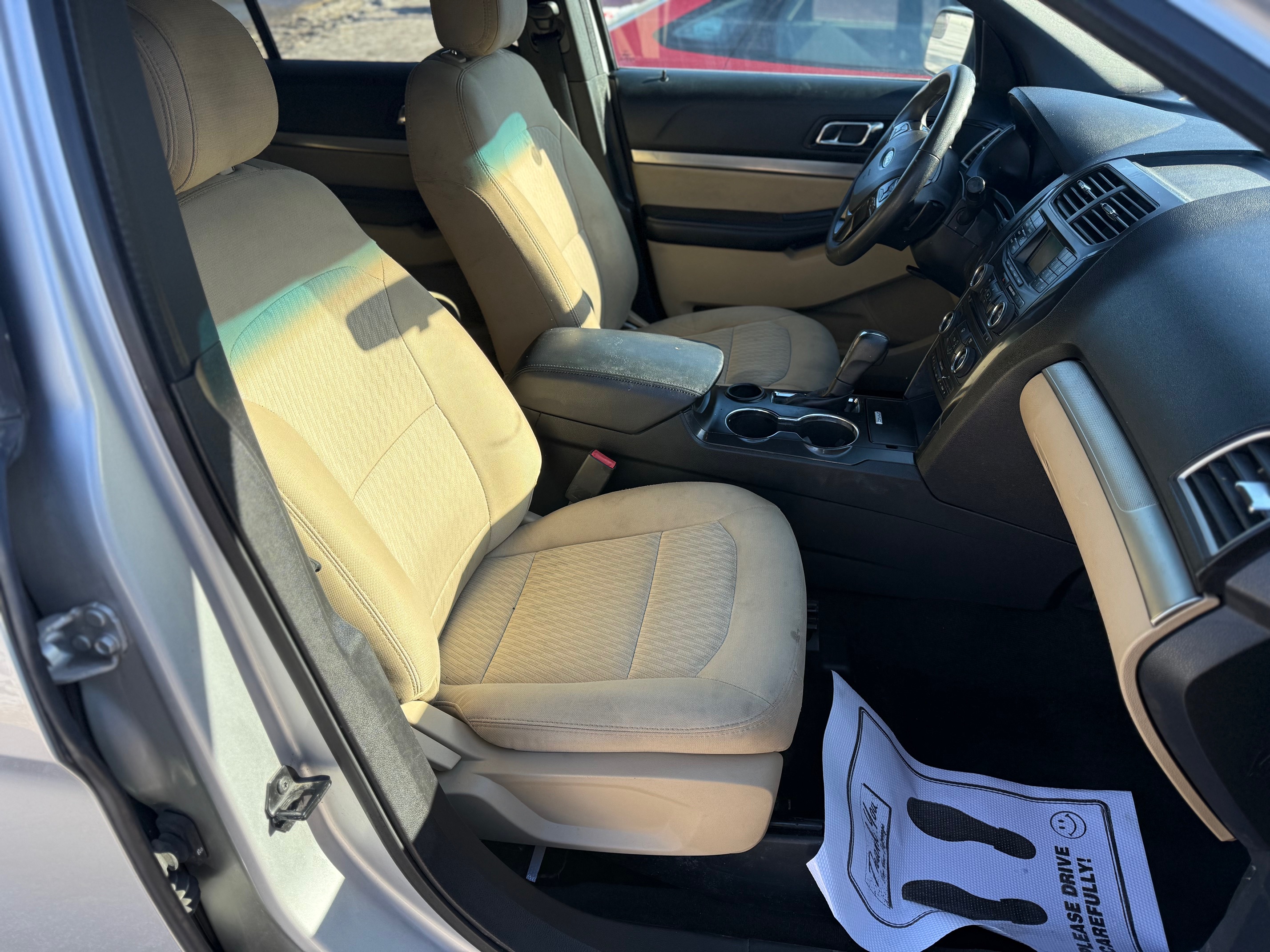 Used 2017 Ford Explorer XL FWD image 8