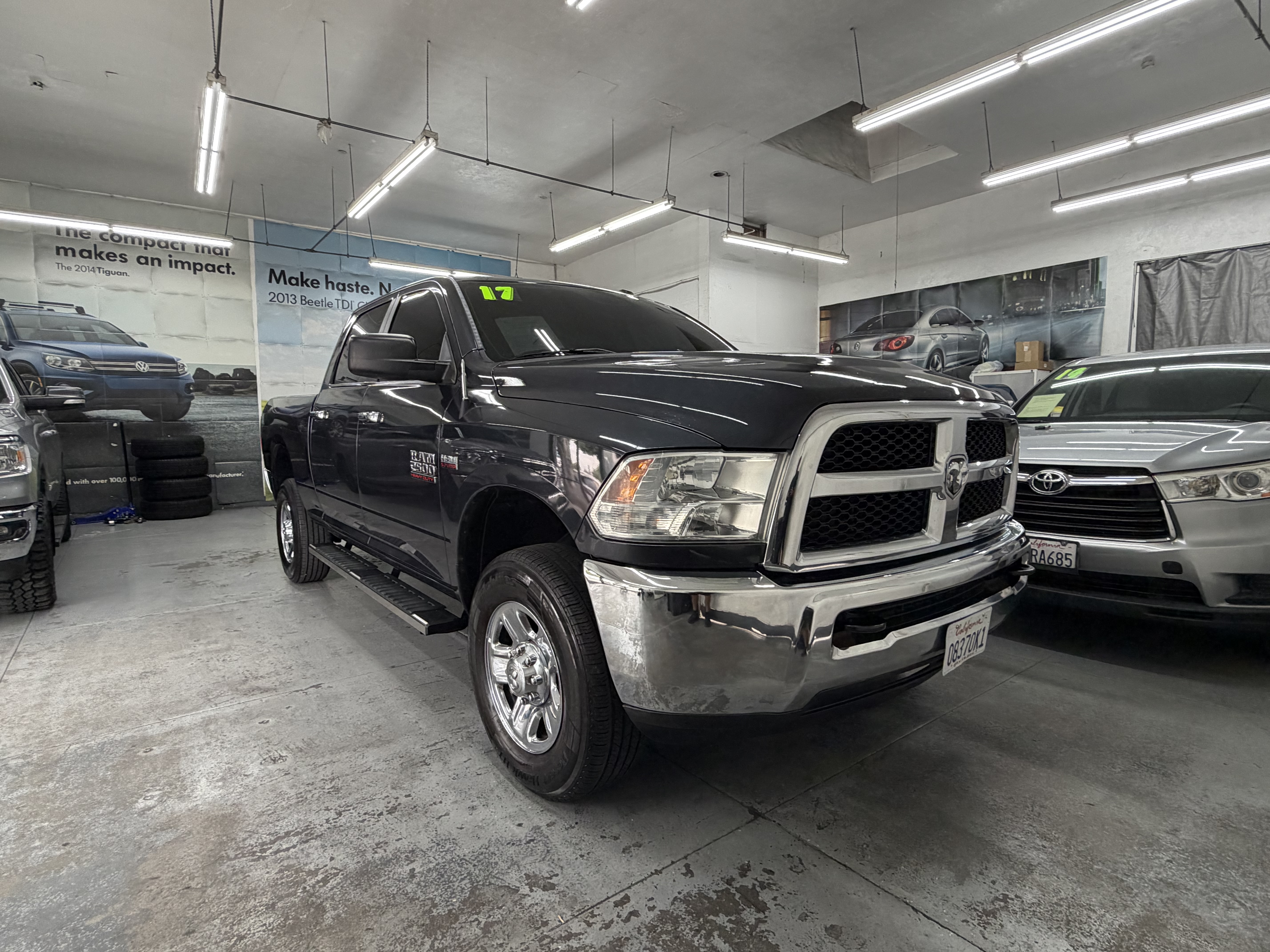 Used 2017 RAM 2500 4x4 Crew Cab SLT image 6