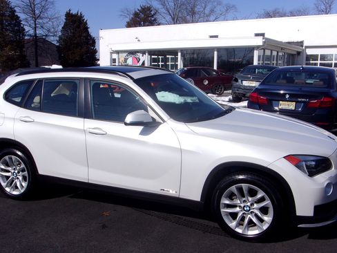 Used 2015 BMW X1 xDrive28i image 15