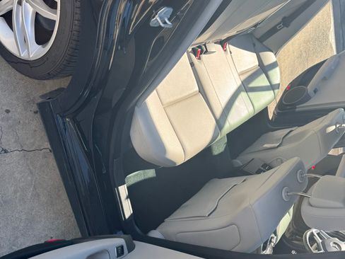 Used 2014 Mercedes-Benz C 250 Sport image 8