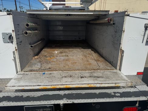 Used 2008 Ford F350 XL image 11