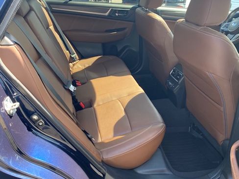 Used 2018 Subaru Outback 3.6R Touring image 15