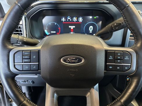 Used 2024 Ford F250 Lariat image 18