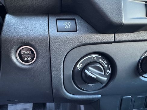 Used 2025 Nissan Frontier S image 17