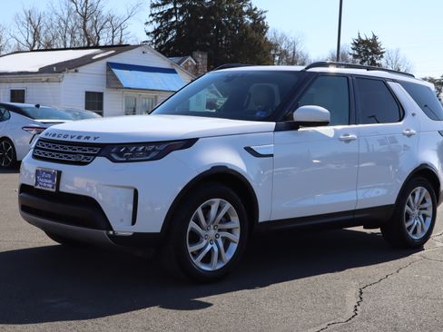 Used 2018 Land Rover Discovery HSE image 4