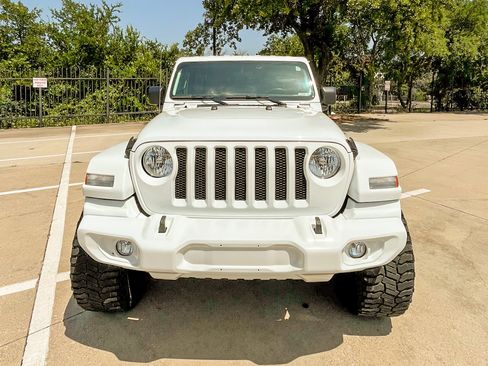 Used 2021 Jeep Wrangler Unlimited image 6