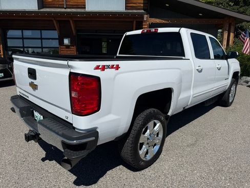 Used 2018 Chevrolet Silverado 2500 4x4 Crew Cab LT image 6