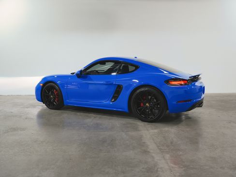 Used 2022 Porsche 718 Cayman S image 5