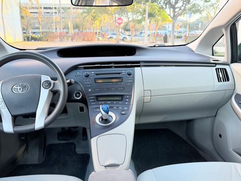 Used 2010 Toyota Prius image 32