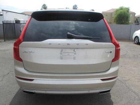 Used 2016 Volvo XC90 T6 Momentum image 14