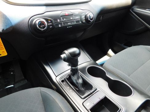Used 2018 Kia Sorento FWD image 14