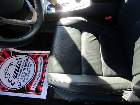 Used 2017 Jeep Grand Cherokee Overland image 21