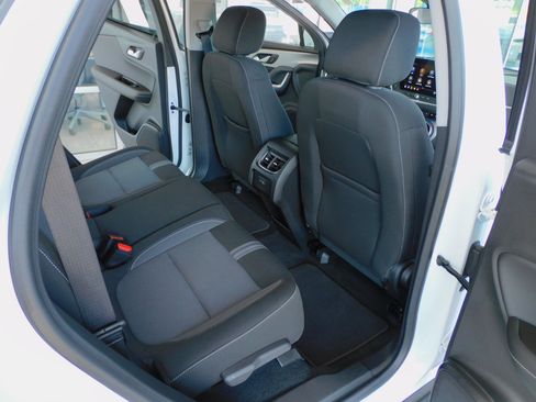 Used 2025 Chevrolet Blazer FWD LT w/ 2LT image 18