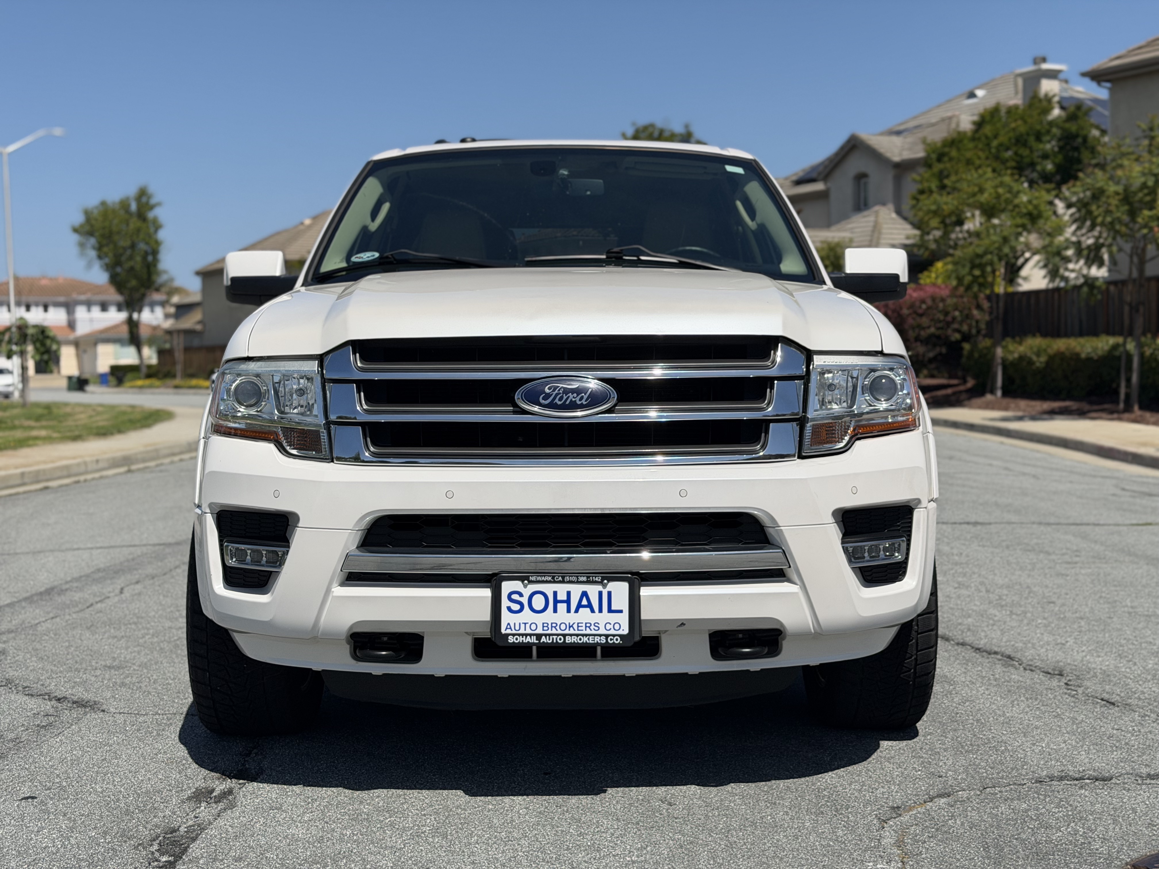 Used 2017 Ford Expedition EL 4WD Limited image 3