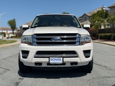 Used 2017 Ford Expedition EL 4WD Limited image 3