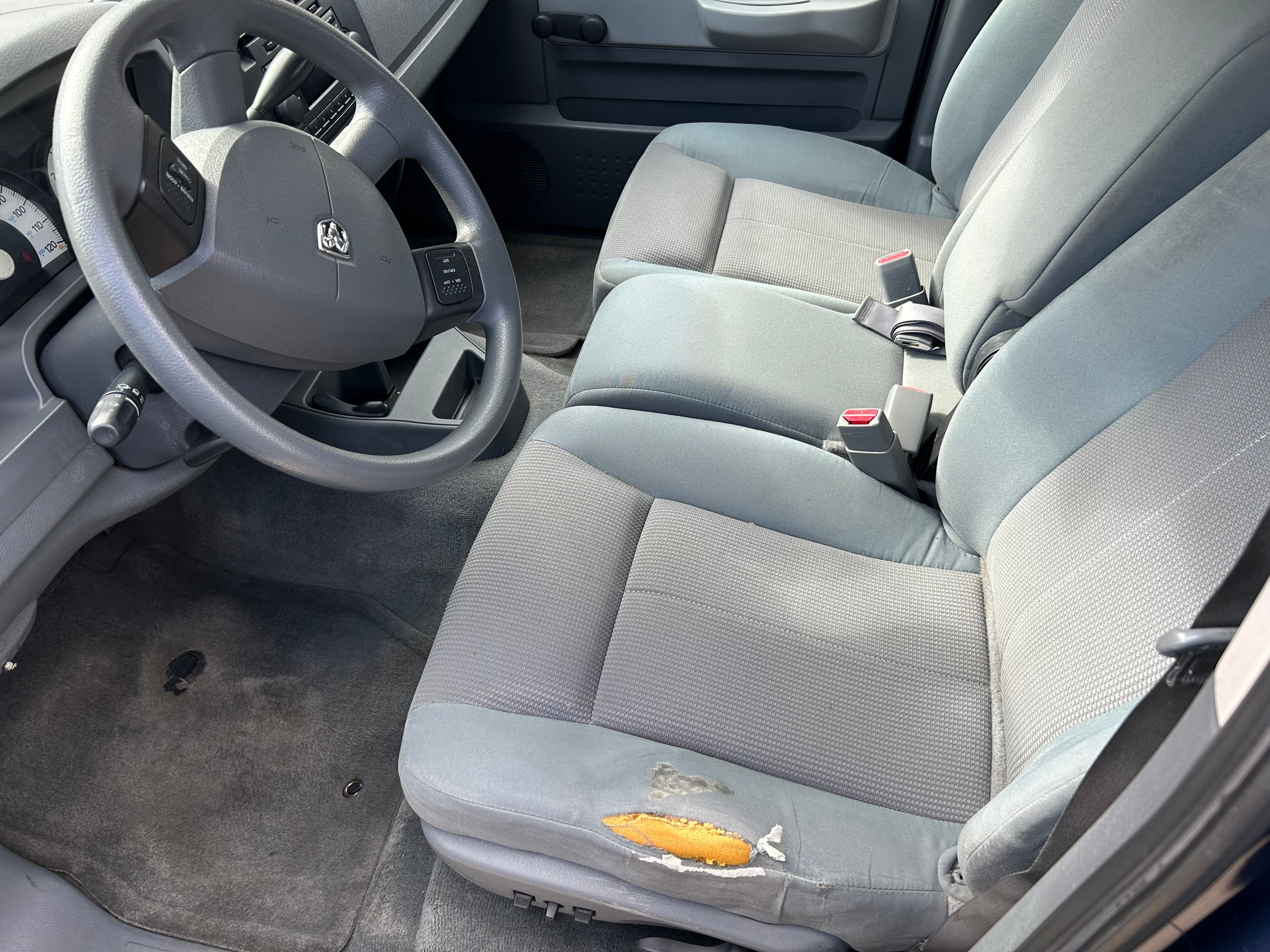 Used 2005 Dodge Dakota 4x4 Quad Cab ST image 4
