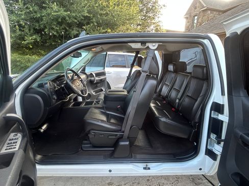 Used 2008 Chevrolet Silverado 1500 4x4 Extended Cab LTZ w/ Z71 image 15