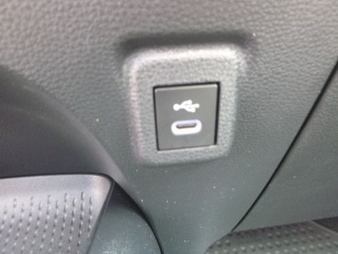 Used 2024 Toyota Corolla LE Sedan FWD image 25