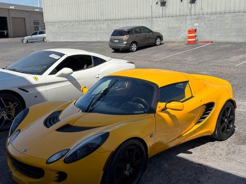 Used 2005 Lotus Elise UNAVAIL RWD image 4