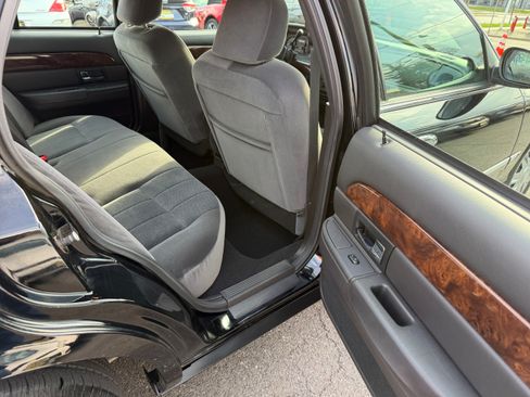 Used 2008 Mercury Grand Marquis GS image 18