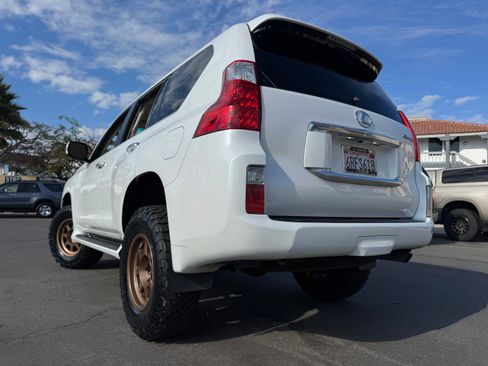 Used 2011 Lexus GX 460 image 9