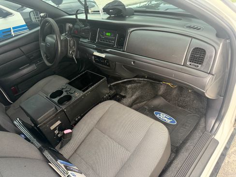 Used 2011 Ford Crown Victoria Police Interceptor RWD image 29