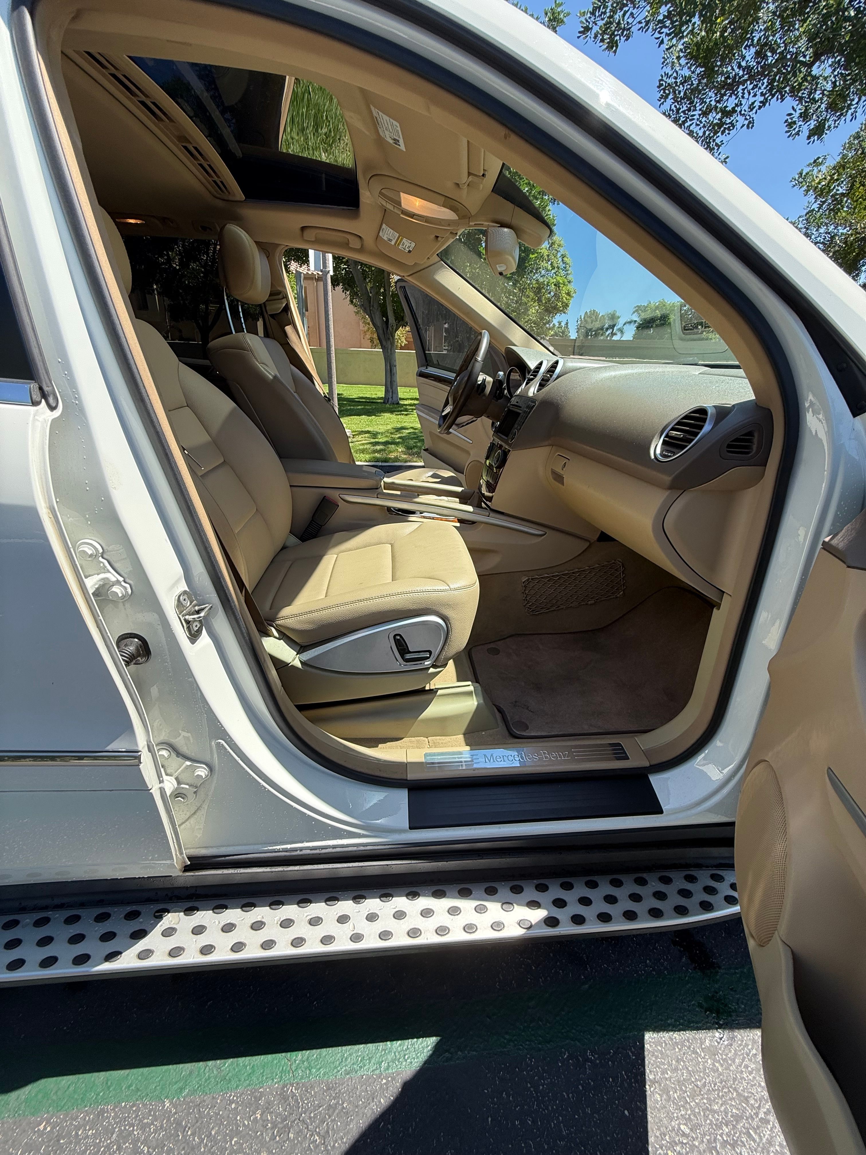 Used 2010 Mercedes-Benz ML 350 2WD image 11