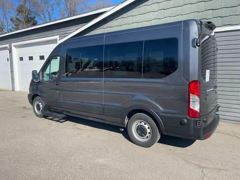Used 2019 Ford Transit 350 XL image 18