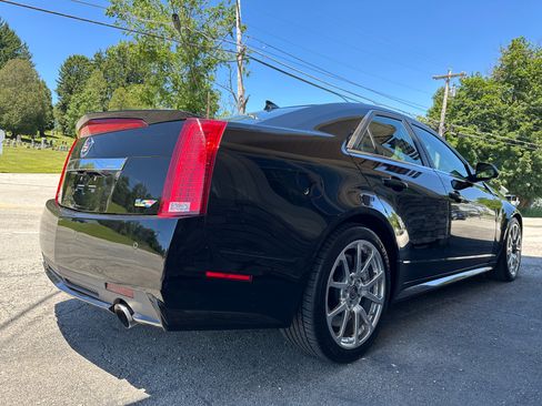 Used 2011 Cadillac CTS V Sedan RWD image 4